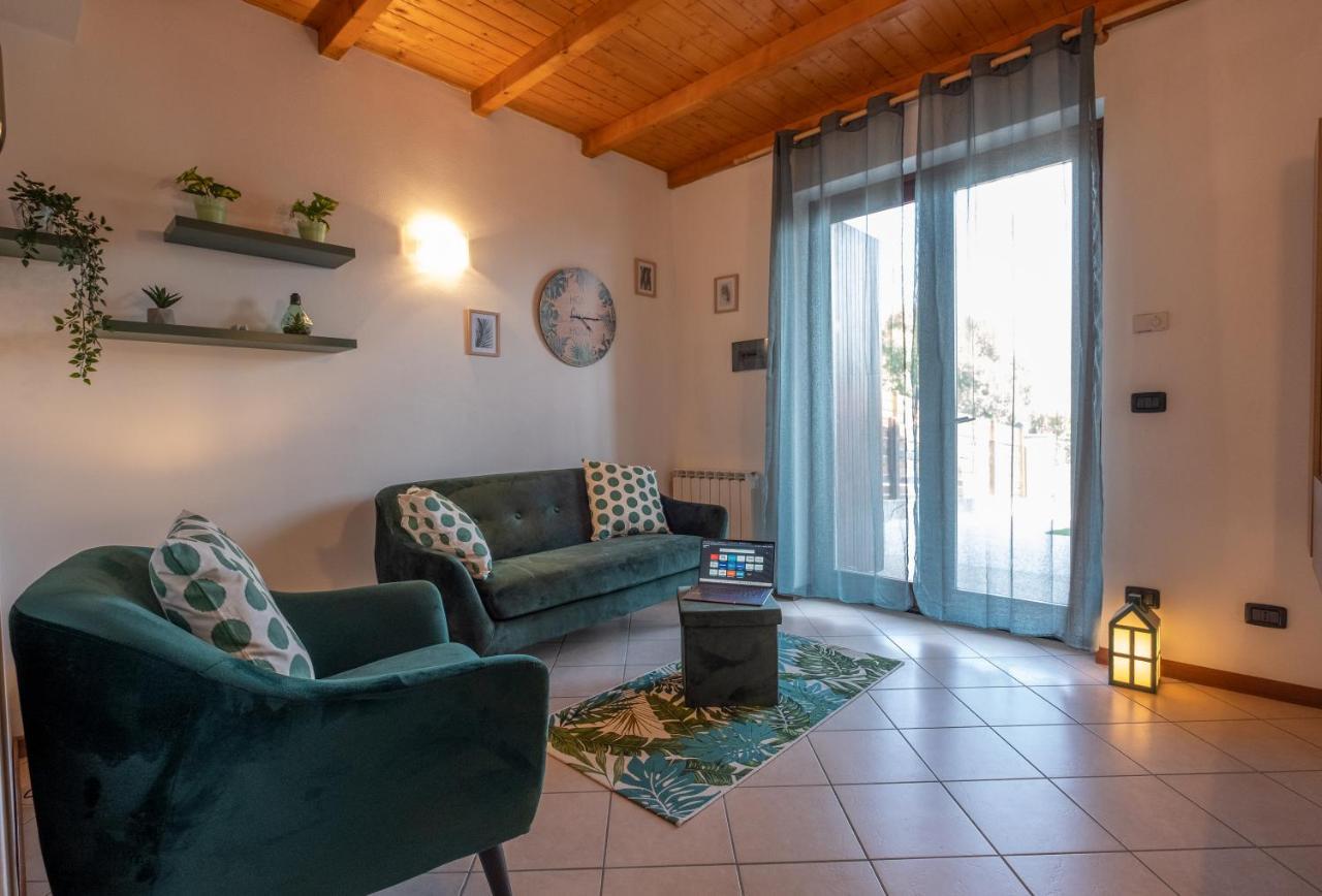 Happy Guest Apartments - Lake & Green Oasis Riva di Solto Exterior foto